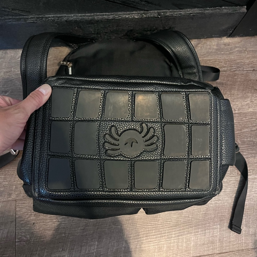 Itzy Ritzy Boss Plus Large Diaper Bag Backpack - Picture 5 of 6